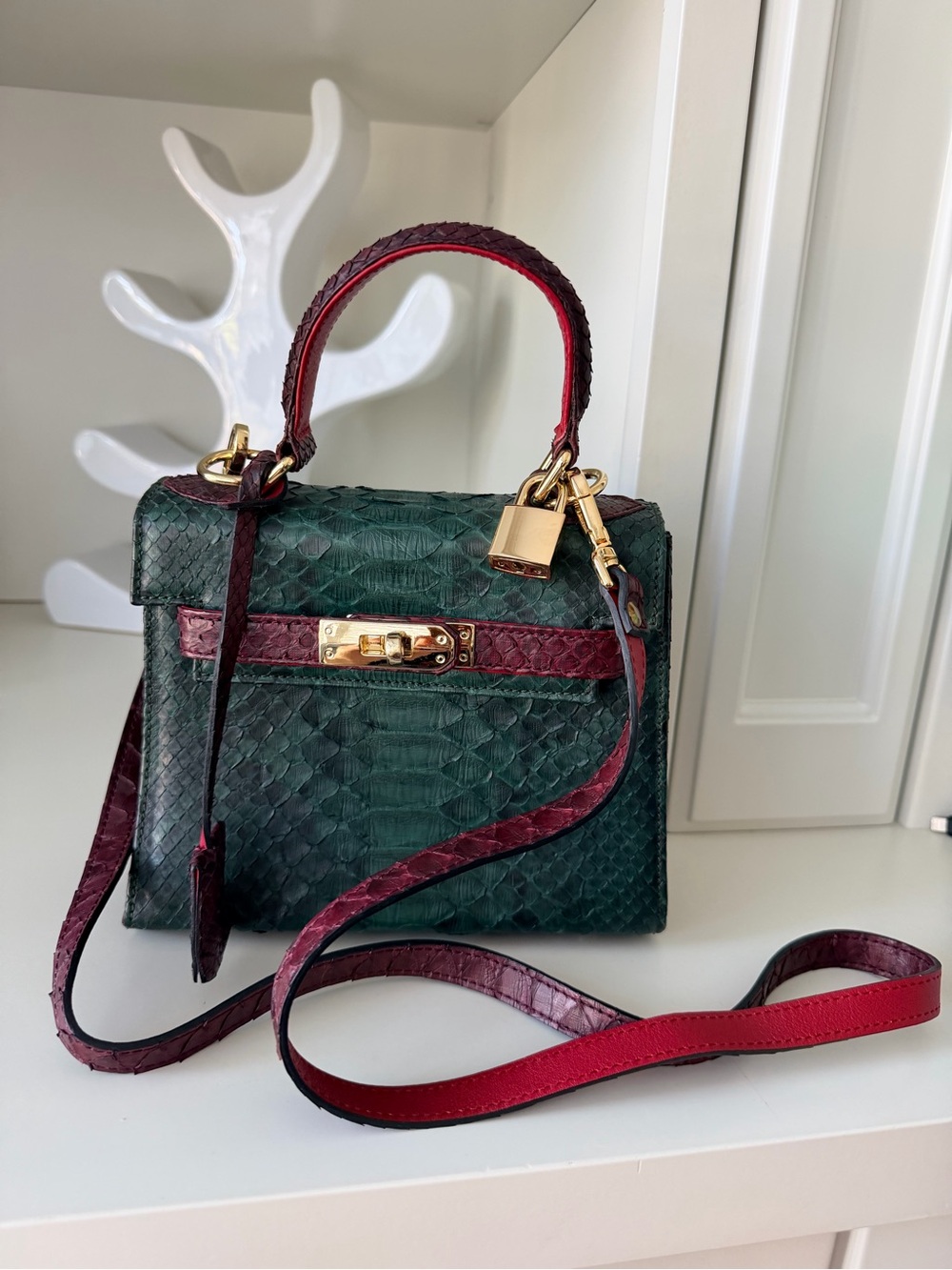 IMPERIO CLANDESTINO Luna Mini Green & Burgundy Python Leather Purse $900 Retail - Picture 9 of 16